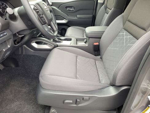 New 2026 Nissan Frontier SV w/ Black Accent Package image 9