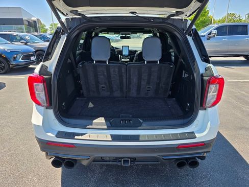 Used 2024 Ford Explorer ST w/ Equipment Group 401A AWD/4WD image 24