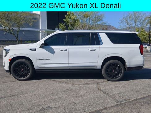 Used 2022 GMC Yukon XL Denali RWD image 2