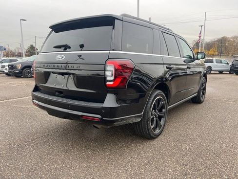 Certified 2022 Ford Expedition Limited image 4