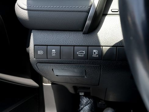 Used 2022 Toyota Camry SE w/ Convenience Package FWD image 23