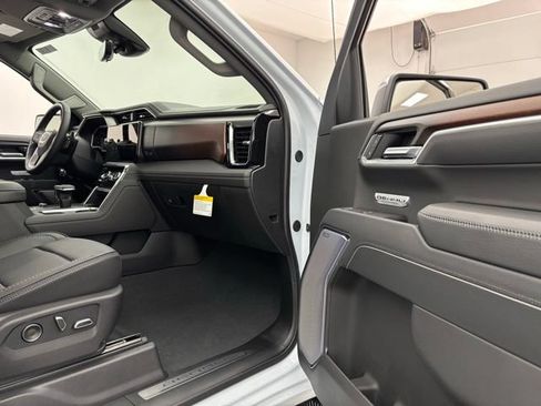 New 2026 GMC Sierra 1500 Denali AWD/4WD image 32