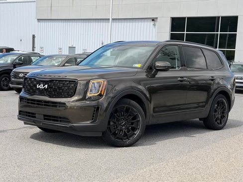 Used 2022 Kia Telluride EX w/ EX Premium Package AWD/4WD image 2