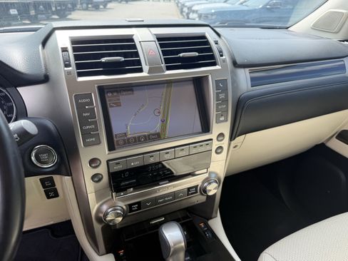 Used 2020 Lexus GX 460 Premium AWD/4WD image 19