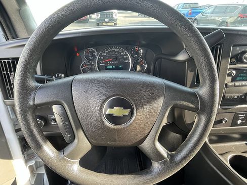 Used 2025 Chevrolet Express 3500 LT w/ LT Preferred Equipment Group RWD image 31