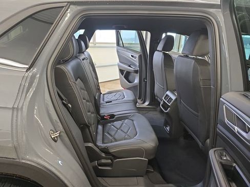 New 2026 Volkswagen Atlas Cross Sport SE AWD/4WD image 17