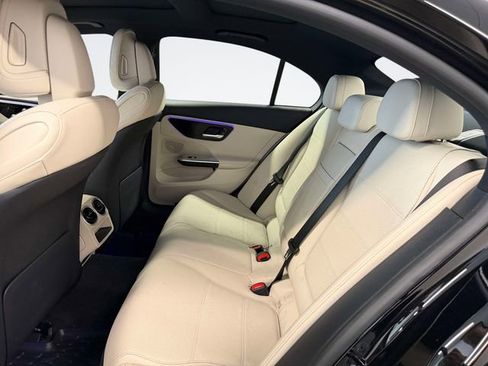 Used 2023 Mercedes-Benz C 300 4MATIC Sedan image 12
