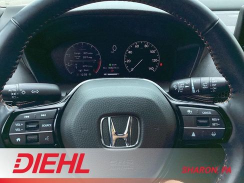 Used 2025 Honda HR-V Sport image 11