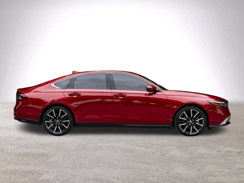 Used 2024 Honda Accord Touring image 10