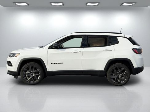 New 2026 Jeep Compass Latitude AWD/4WD image 3