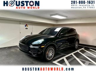 Used 2018 Porsche Cayenne image 1