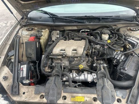 Used 2000 Buick Century Custom w/ Premium Opt Pkg image 10