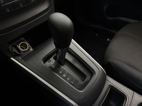 Used 2016 Nissan Sentra S FWD image 17