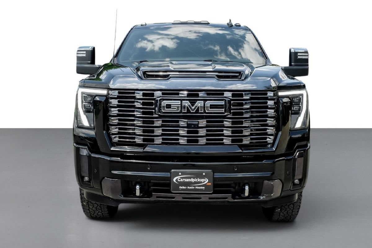 Used 2024 GMC Sierra 2500 Denali Ultimate w/ Max Trailering Package AWD/4WD image 3