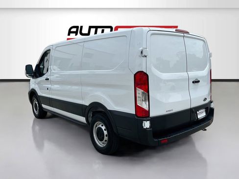 Used 2025 Ford Transit 150 Low Roof RWD image 5