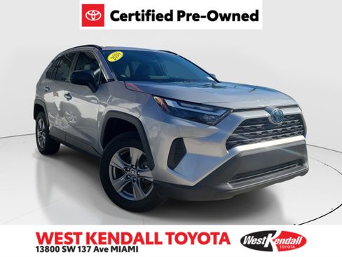Certified 2024 Toyota RAV4 LE AWD/4WD image 1