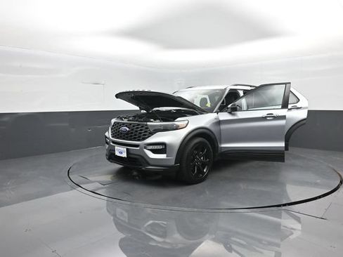 Certified 2023 Ford Explorer ST-Line w/ Class IV Trailer Tow Package RWD image 29