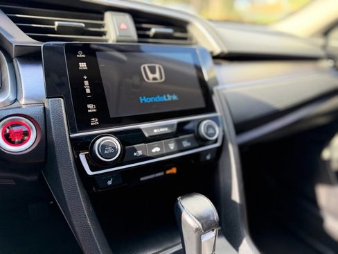 Used 2018 Honda Civic EX-T image 24
