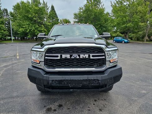Used 2020 RAM 2500 Tradesman w/ Chrome Appearance Group AWD/4WD image 9