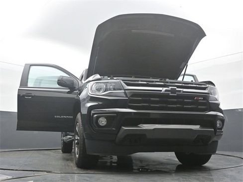 Used 2021 Chevrolet Colorado Z71 w/ LPO, Tonneau and Step Package image 58