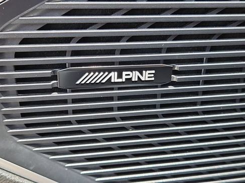 Used 2024 Jeep Wagoneer L Series II RWD image 25