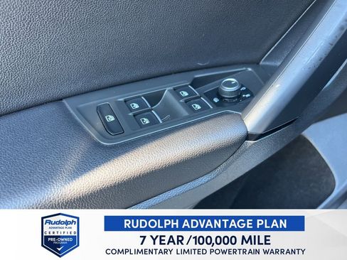 Used 2019 Volkswagen Tiguan SE image 29