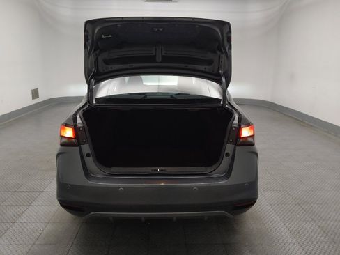 Used 2025 Nissan Versa SV FWD image 29