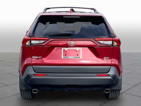 Used 2023 Toyota RAV4 XLE AWD/4WD image 5