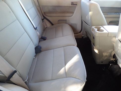 Used 2012 Ford Escape XLT image 24