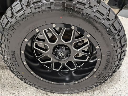 Used 2022 Jeep Wrangler Unlimited Sahara w/ LED Lighting Group image 12