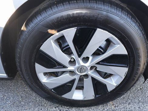 Used 2023 Nissan Altima 2.5 S image 6