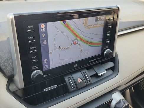 Used 2019 Toyota RAV4 Limited w/ Advanced Technology Package image 25