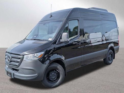 New 2025 Mercedes-Benz Sprinter 2500 image 3