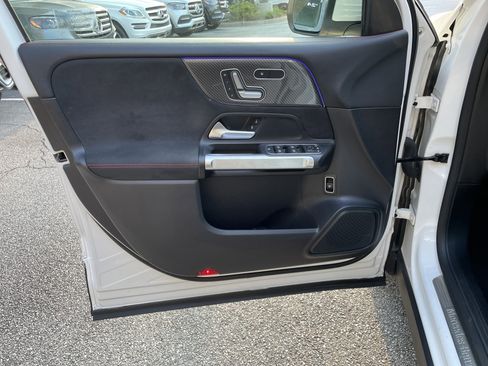 Certified 2021 Mercedes-Benz GLB 250 image 16