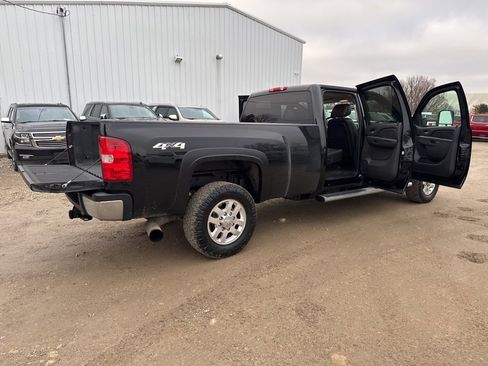Used 2013 Chevrolet Silverado 3500 LTZ image 32