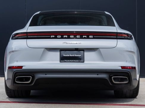 Certified 2026 Porsche Panamera RWD image 10