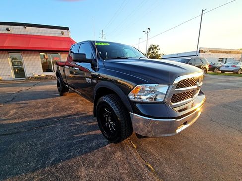 Used 2015 RAM 1500 Classic SLT image 6