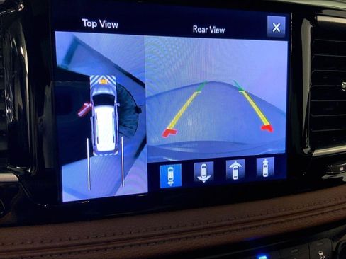 Used 2017 Chrysler Pacifica Limited image 21