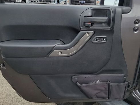 Used 2014 Jeep Wrangler Unlimited Sport w/ Quick Order Package 24S AWD/4WD image 10