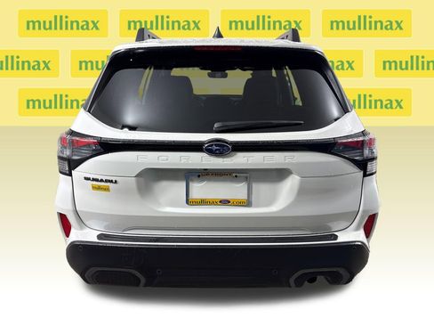 Used 2025 Subaru Forester Limited w/ Popular Package #2 AWD/4WD image 8