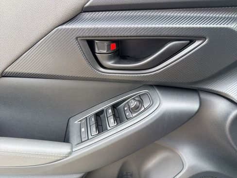 Certified 2025 Subaru Crosstrek 2.0i Premium image 24