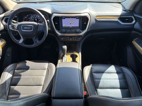 Used 2018 GMC Acadia Denali w/ Technology Package FWD image 27