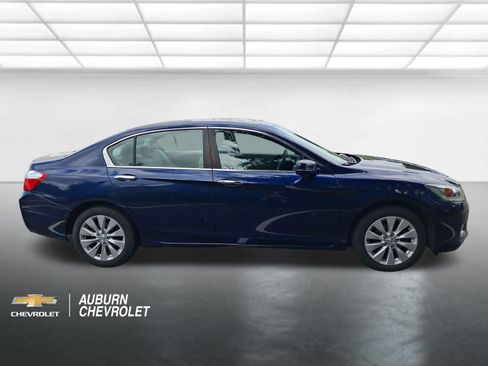 Used 2014 Honda Accord EX image 2