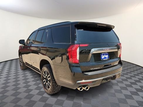 Used 2024 GMC Yukon AT4 w/ Technology Package AWD/4WD image 3