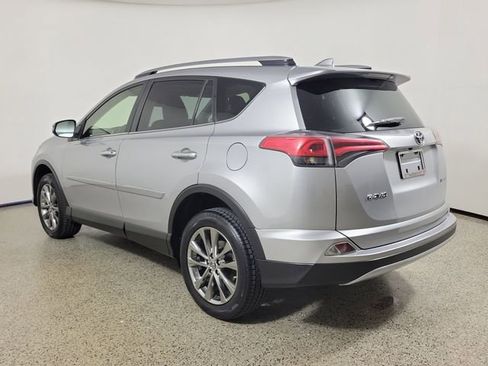 Used 2018 Toyota RAV4 Limited FWD image 7
