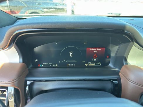 Used 2022 Lincoln Nautilus Reserve image 18