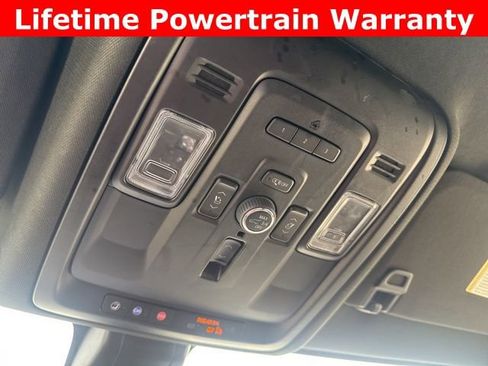 Used 2022 GMC Yukon Denali AWD/4WD image 20