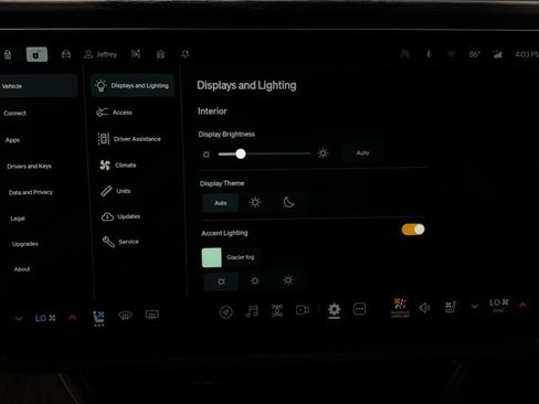 Used 2024 Rivian R1S Adventure AWD/4WD image 43