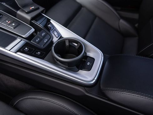 Certified 2021 Porsche 911 Turbo S AWD/4WD image 19