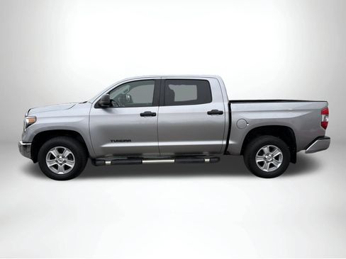Used 2020 Toyota Tundra SR5 w/ SR5 Convenience Package AWD/4WD image 3